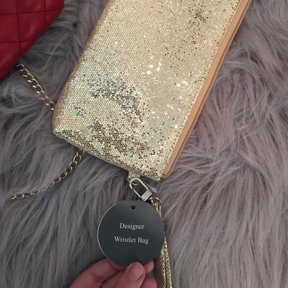 Accessory Bundle! - Picture 5 of 7